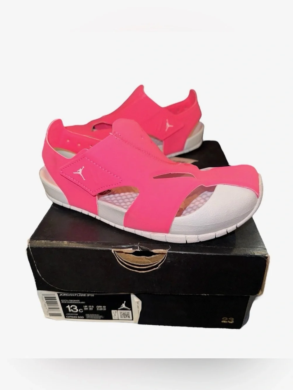 Brand New Girls Jordan Flare PS